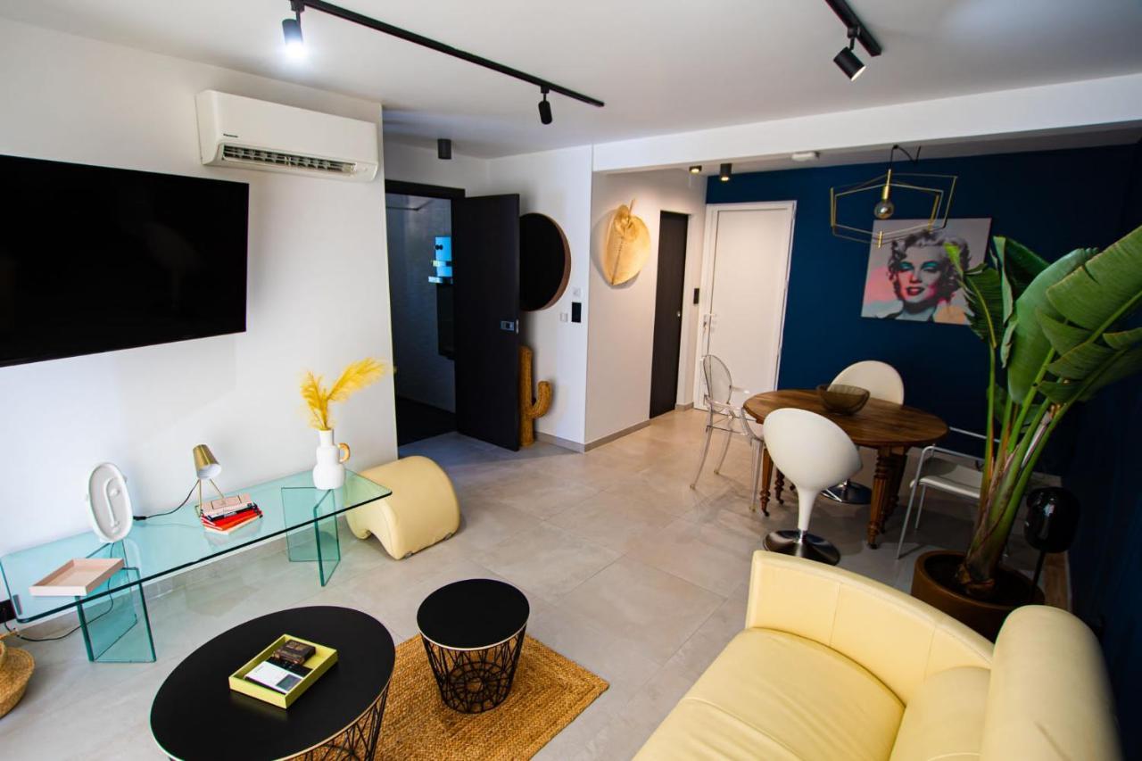Appartement De Caractere Avec Jacuzzi Fréjus Kültér fotó
