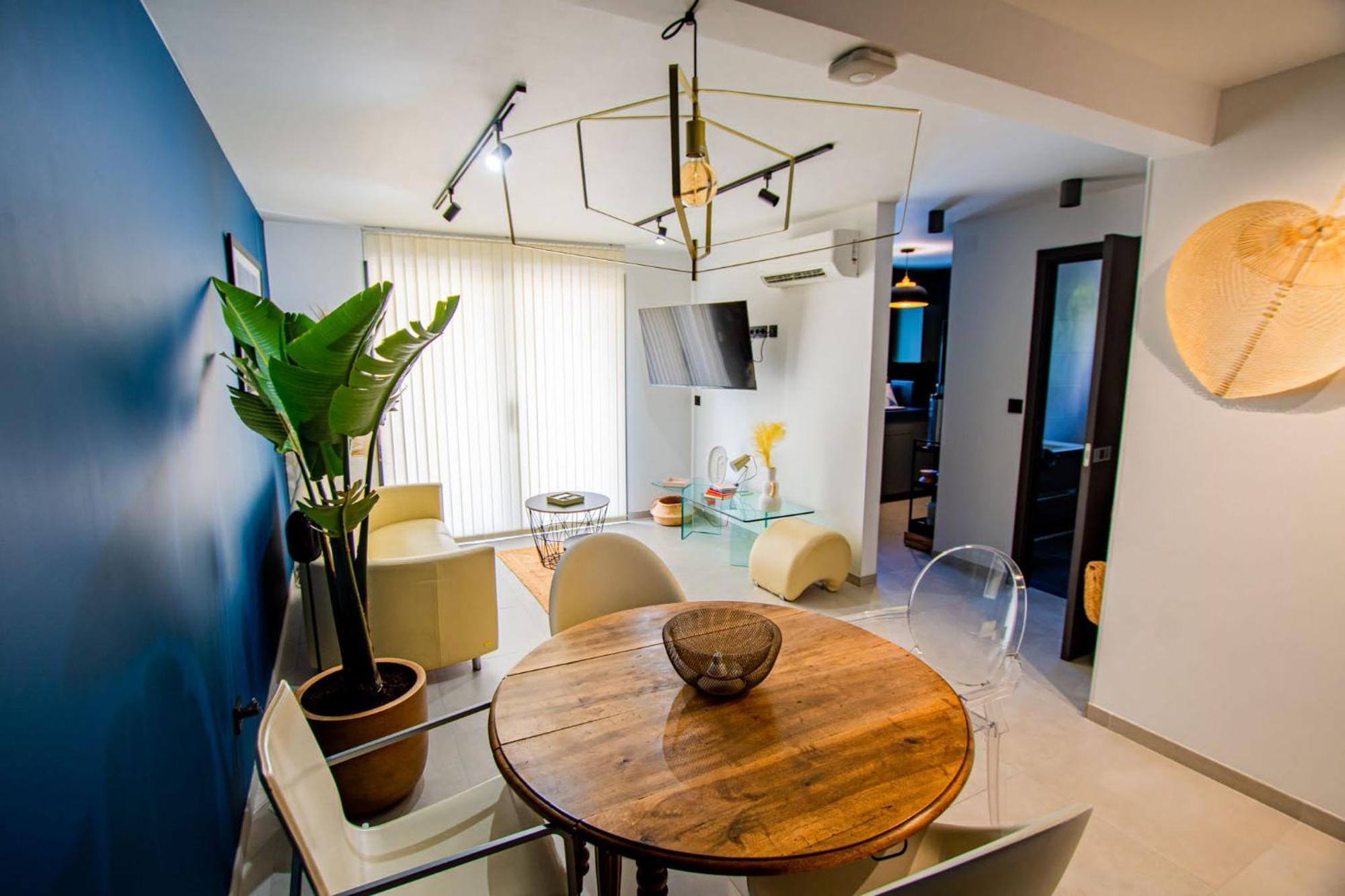 Appartement De Caractere Avec Jacuzzi Fréjus Kültér fotó