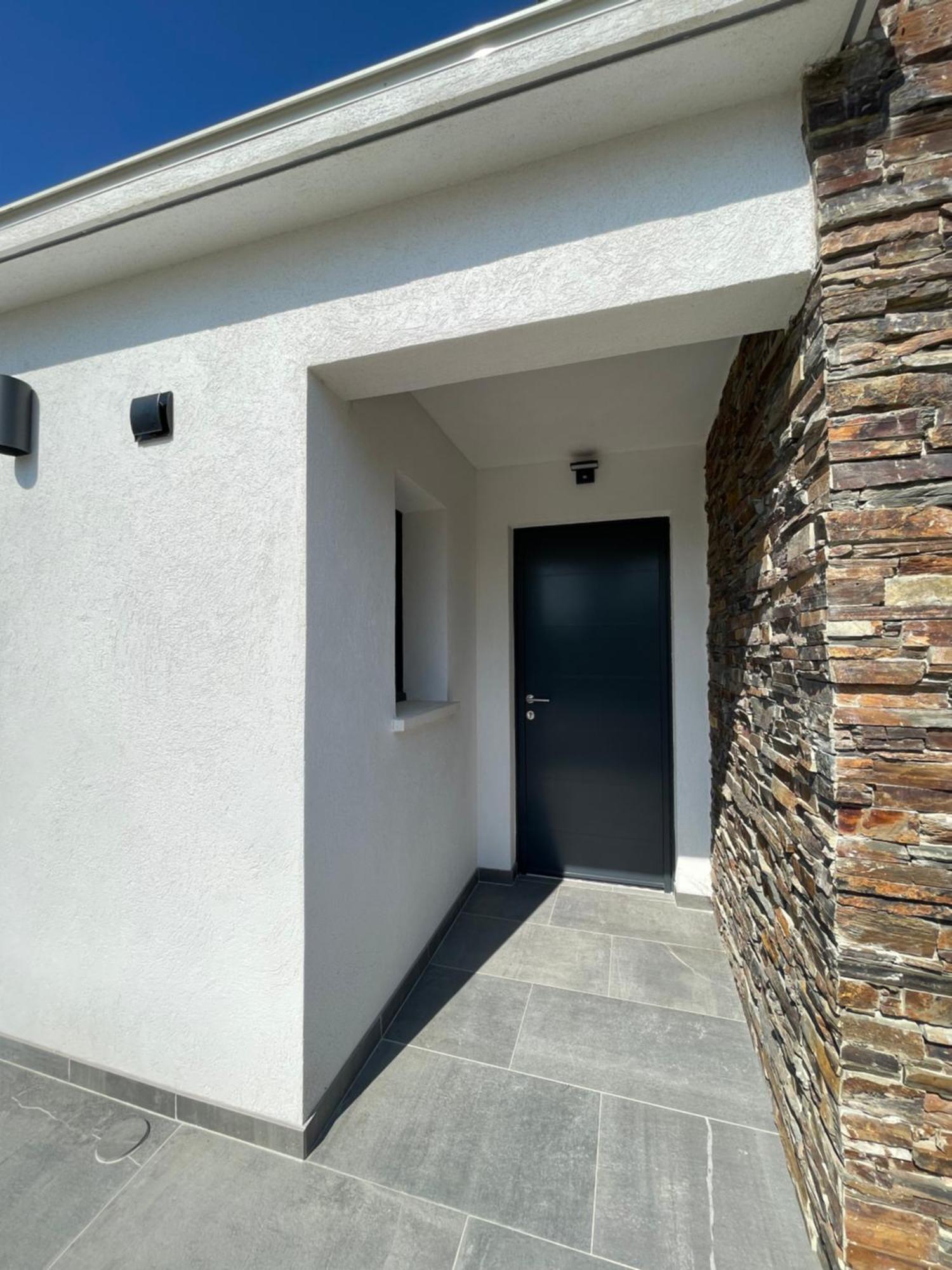 Appartement De Caractere Avec Jacuzzi Fréjus Kültér fotó